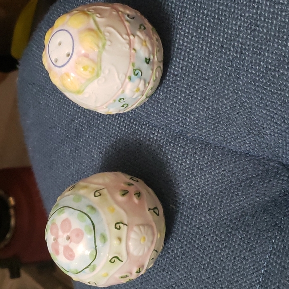 unknown Other Easter Egg Salt And Pepper Shakers Poshmark